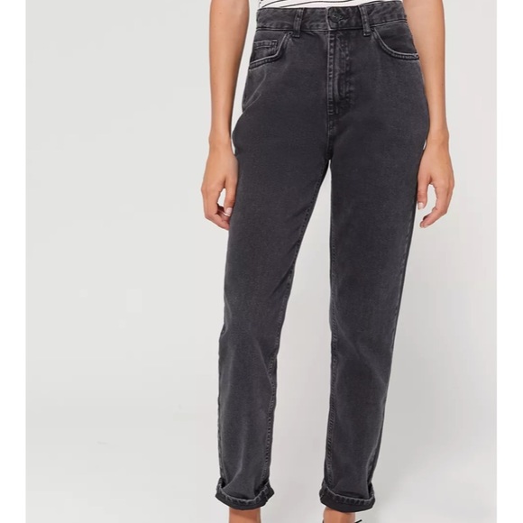 Urban Outfitters Denim - Urban Outfitters BDG High-Waisted Mom Jean